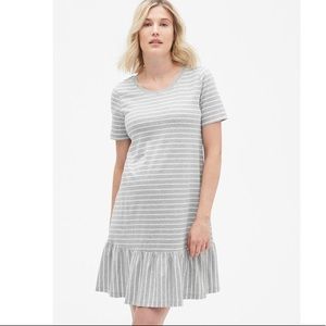 GAP maternity dress
